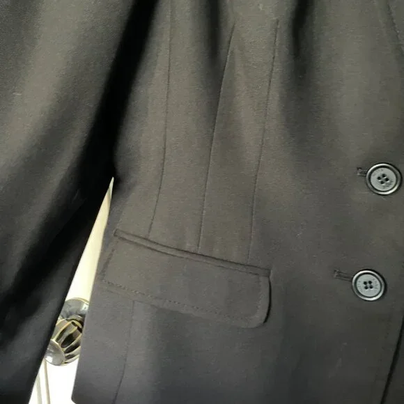 Anne Klein 2 pc Black Suit - Picture 12 of 15
